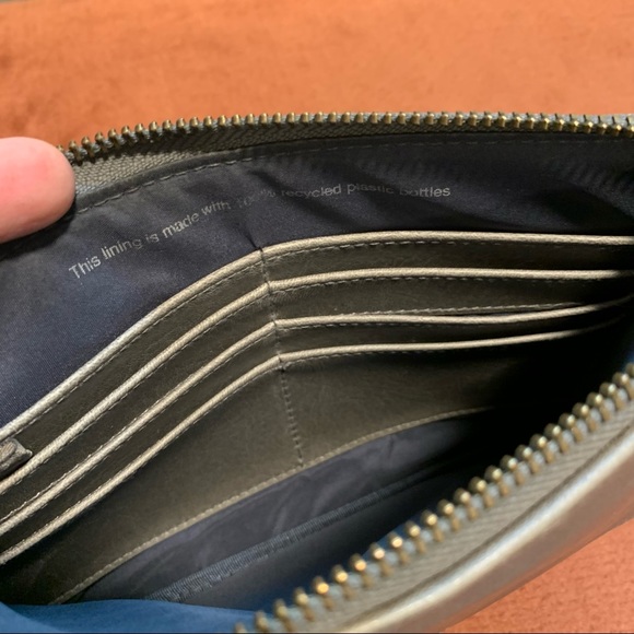 Matt & Nat | Wristlet Clutch Purse - Picture 10 of 15